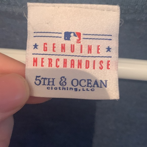 Fabulous 5th and Ocean Official Toronto Blue Jays Long Sleeve Tshirt SZ Large 🔥 - Picture 4 of 7